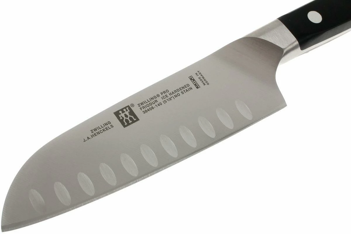 Zwilling 38408-141 Pro Santoku Avec Alvéoles 4 Zwilling 38408-141 Pro Santoku Avec Alvéoles – Image 2